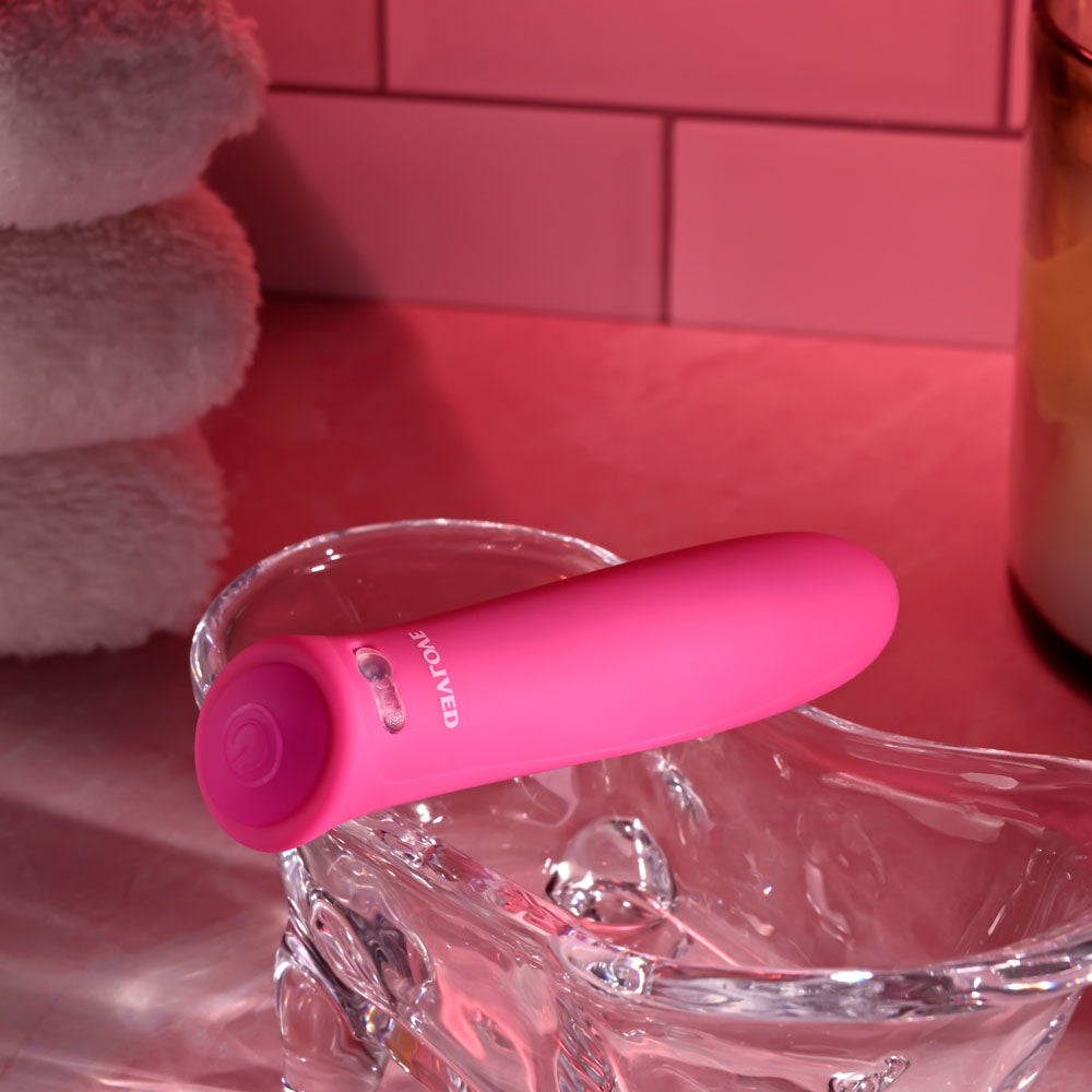 Pretty In Pink - Pink 8.6 cm (3.4'') USB Rechargeable Bullet
