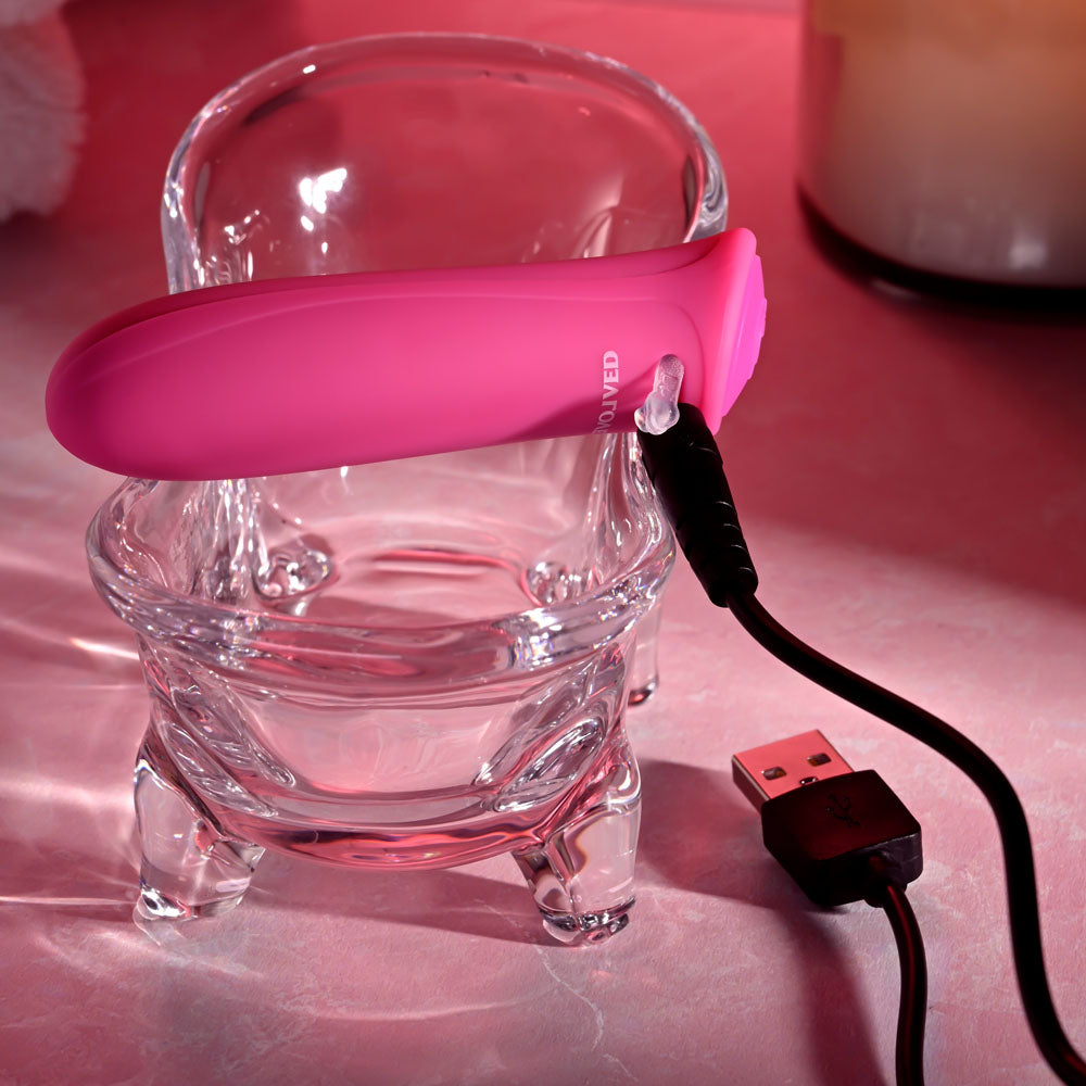 Pretty In Pink - Pink 8.6 cm (3.4'') USB Rechargeable Bullet