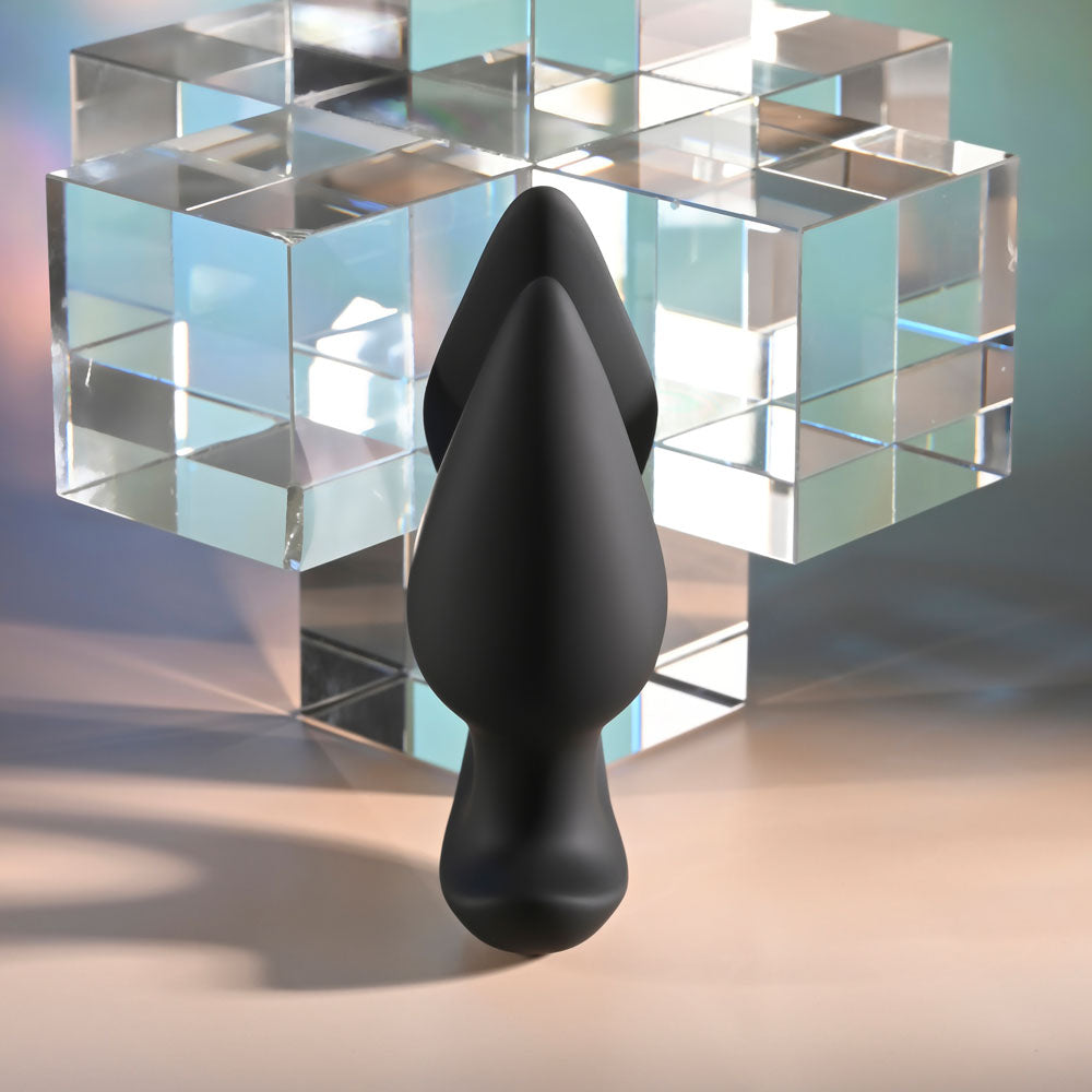 Evolved THE GENIE - Black 11.2 cm Vibrating Plug with Wireless Remote