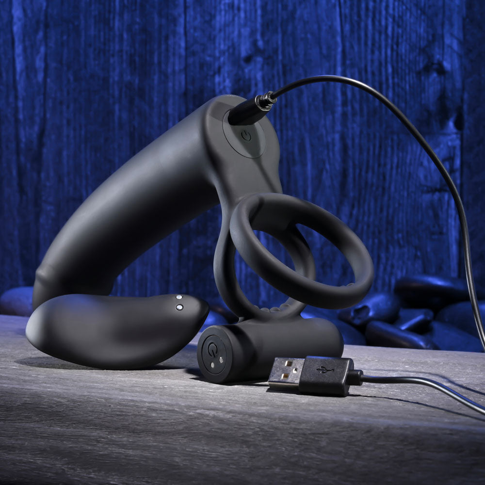 Gender X FULL SWING - Black USB Rechargeable Vibrating Cock Ring with Double Penetrator Dildo — view 9