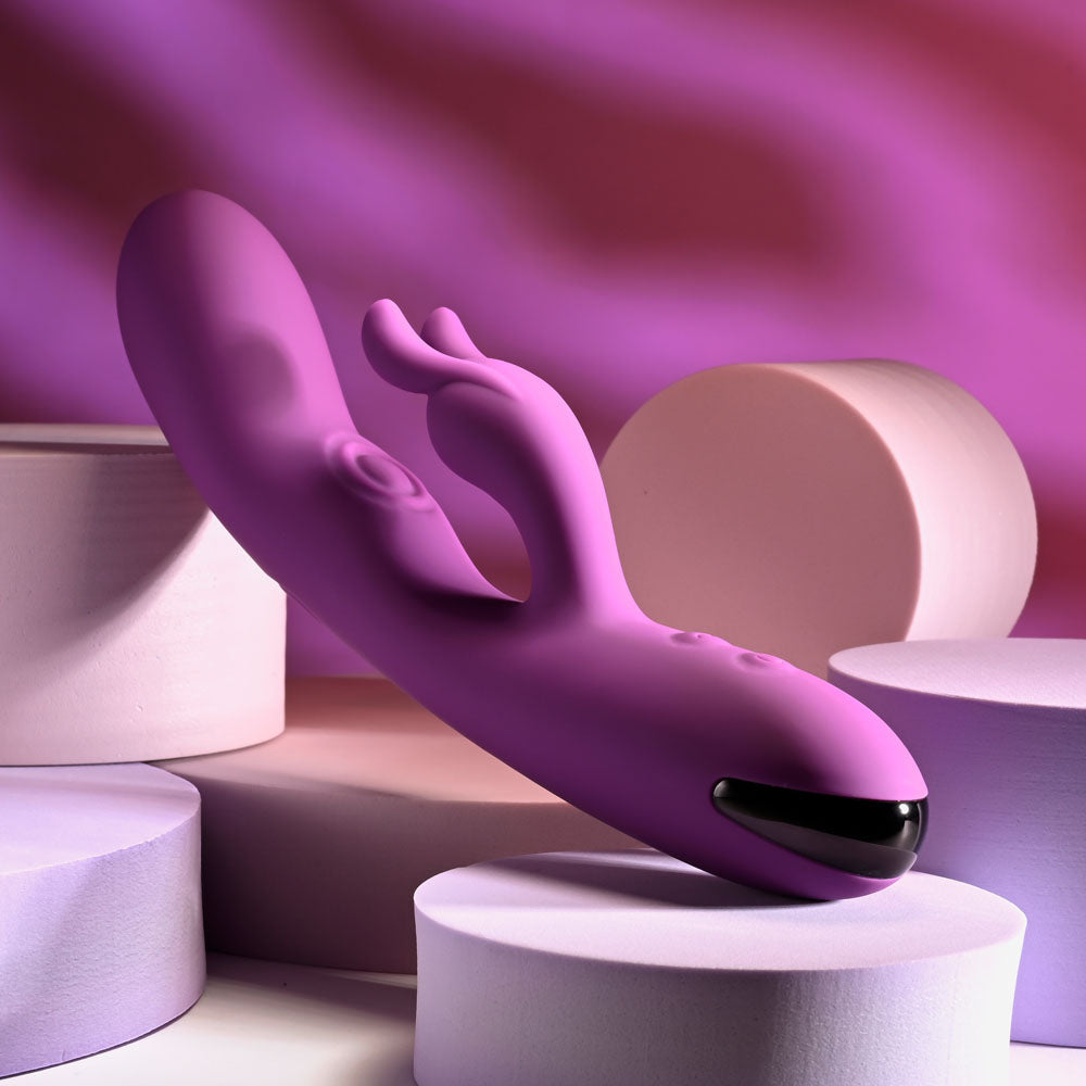 Playboy Pleasure BUSY BUNNY - Purple 22.6 cm Rabbit Vibrator with Tapping Shaft