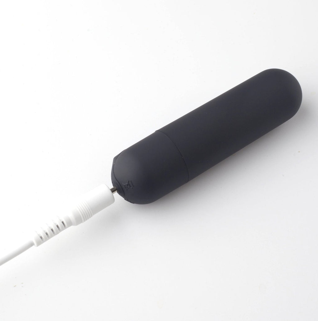 Maia Jagger - Black USB Rechargeable Vibrating Cock & Ball Ring — image 4